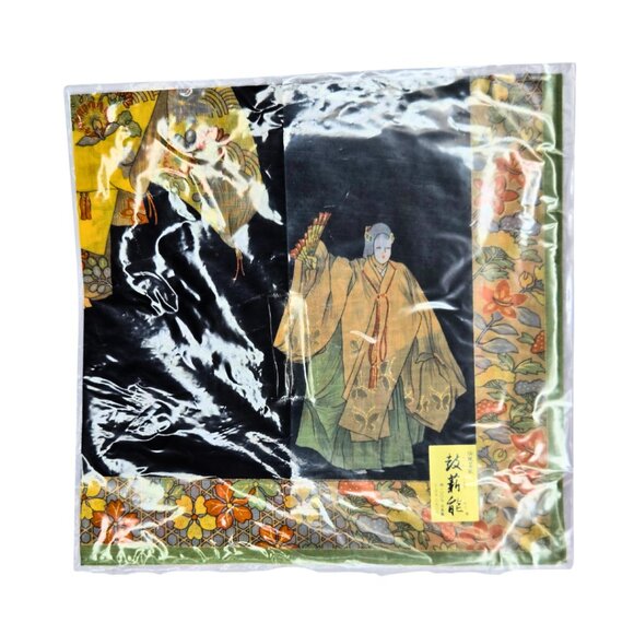 Large Japanese Handkerchief, Paper Label, 17" Japan Kabuki - Picture 1 of 2